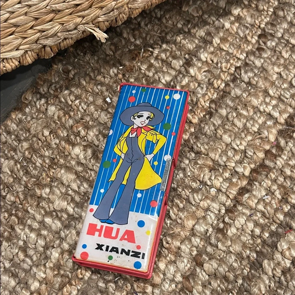 Rare Japanese 1970s Vintage Anime Girl Pencil Case “Hua Xianzi”